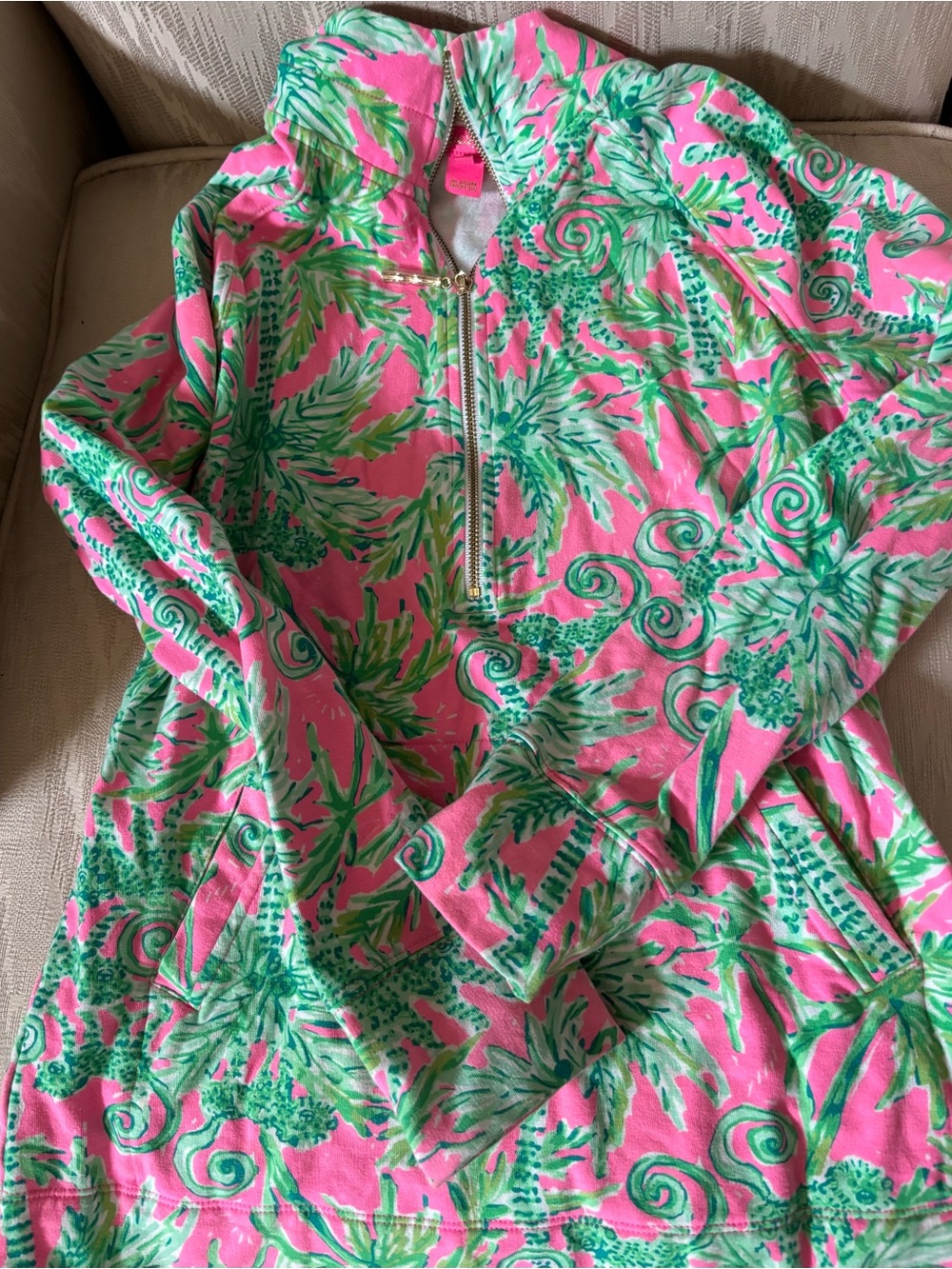 Lilly Pulitzer Pink and Green Palm Print popover XS